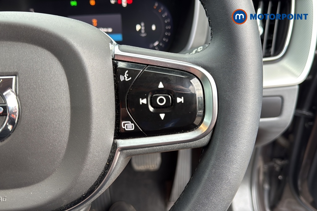 Volvo Xc60 Plus Automatic Petrol SUV - Stock Number (1640811) - 3rd supplementary image