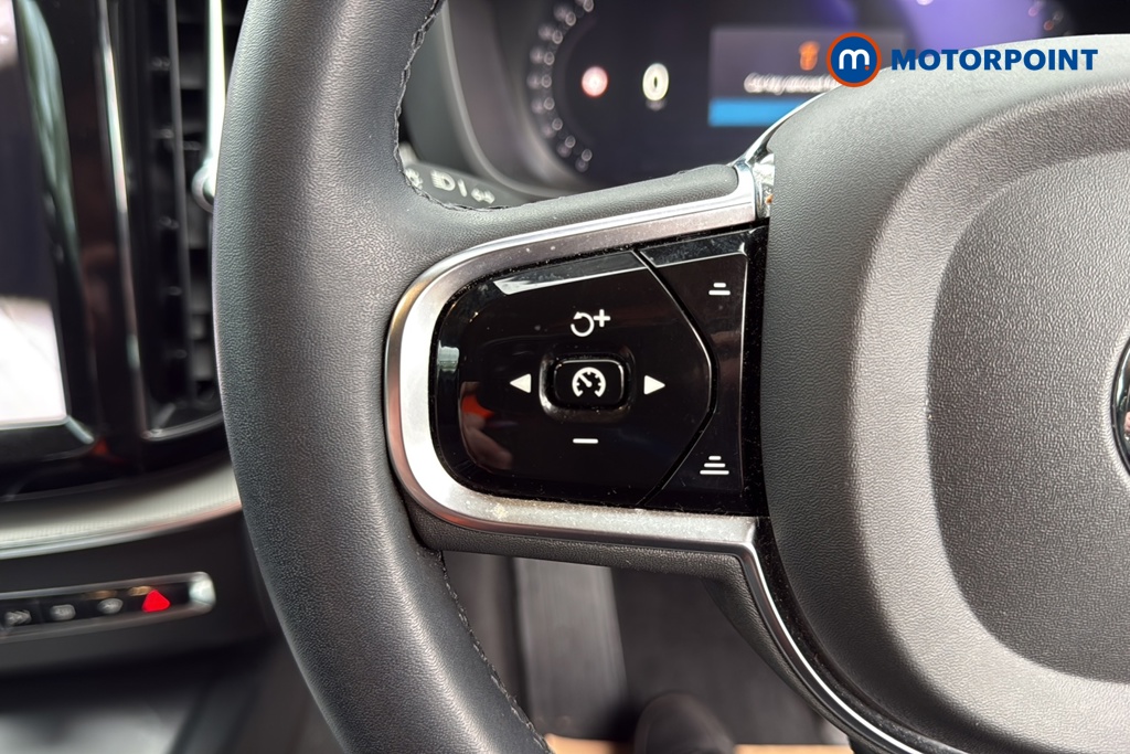 Volvo Xc60 Plus Automatic Petrol SUV - Stock Number (1640811) - 4th supplementary image