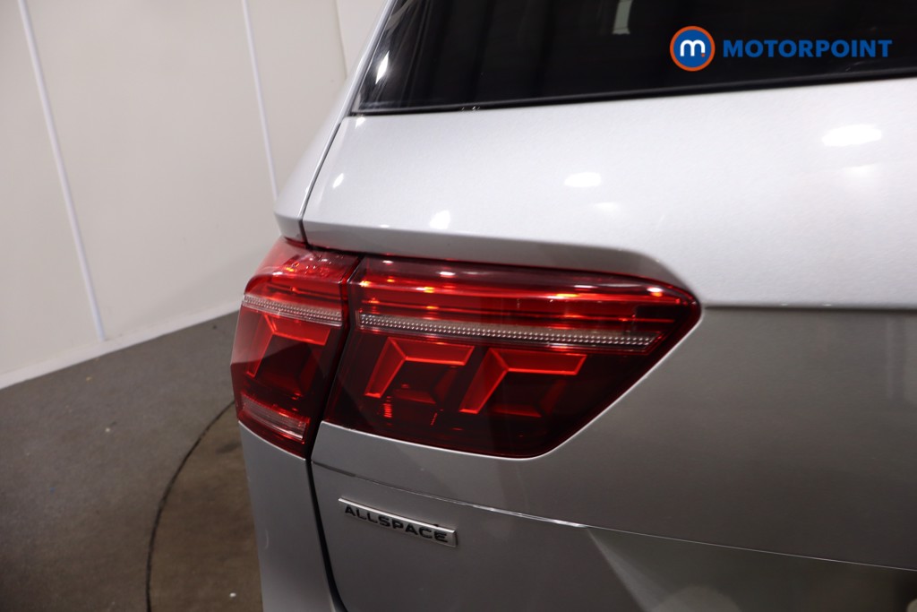 Volkswagen Tiguan Allspace Elegance Automatic Petrol SUV - Stock Number (1641053) - 34th supplementary image