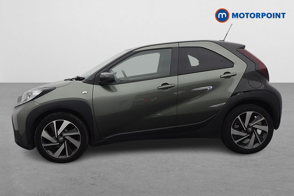 Toyota Aygo X Edge Manual Petrol Hatchback - Stock Number (1641084) - Passenger side