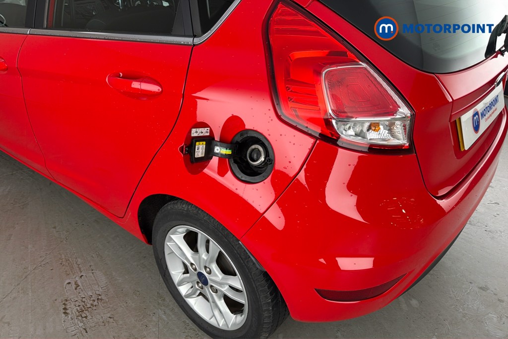 Ford Fiesta Zetec Manual Petrol Hatchback - Stock Number (1641551) - 41st supplementary image