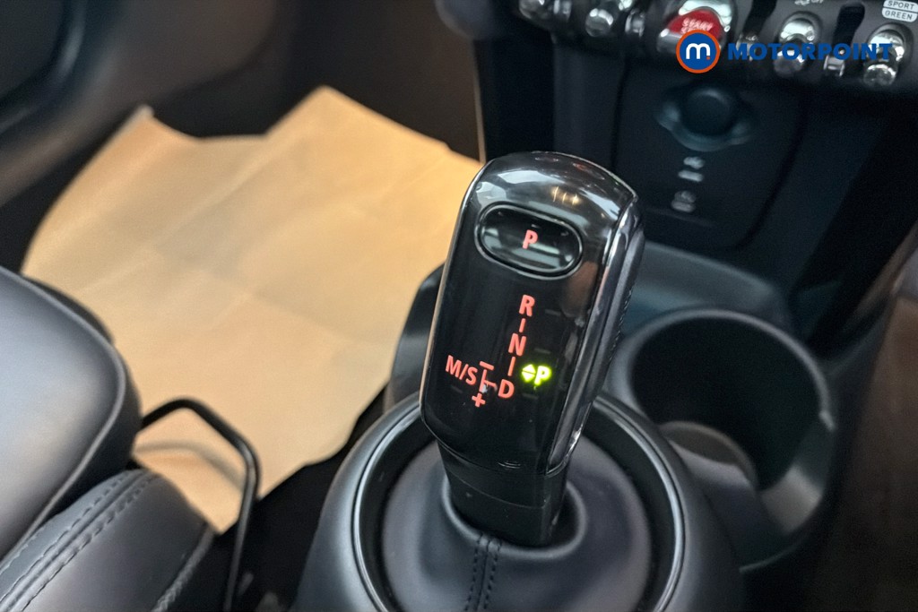 Mini Hatchback Cooper S Exclusive Automatic Petrol Hatchback - Stock Number (1641590) - 15th supplementary image