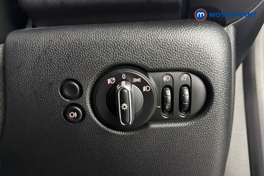 Mini Hatchback Cooper S Exclusive Automatic Petrol Hatchback - Stock Number (1641590) - 18th supplementary image