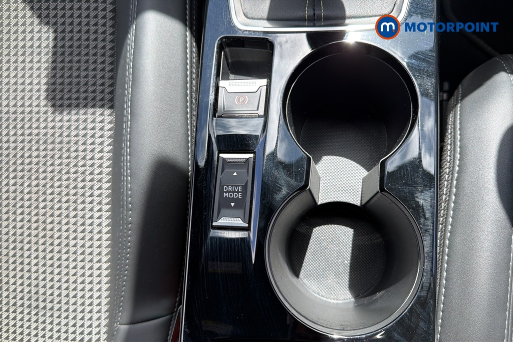 Peugeot 2008 GT Manual Petrol SUV - Stock Number (1641772) - 16th supplementary image