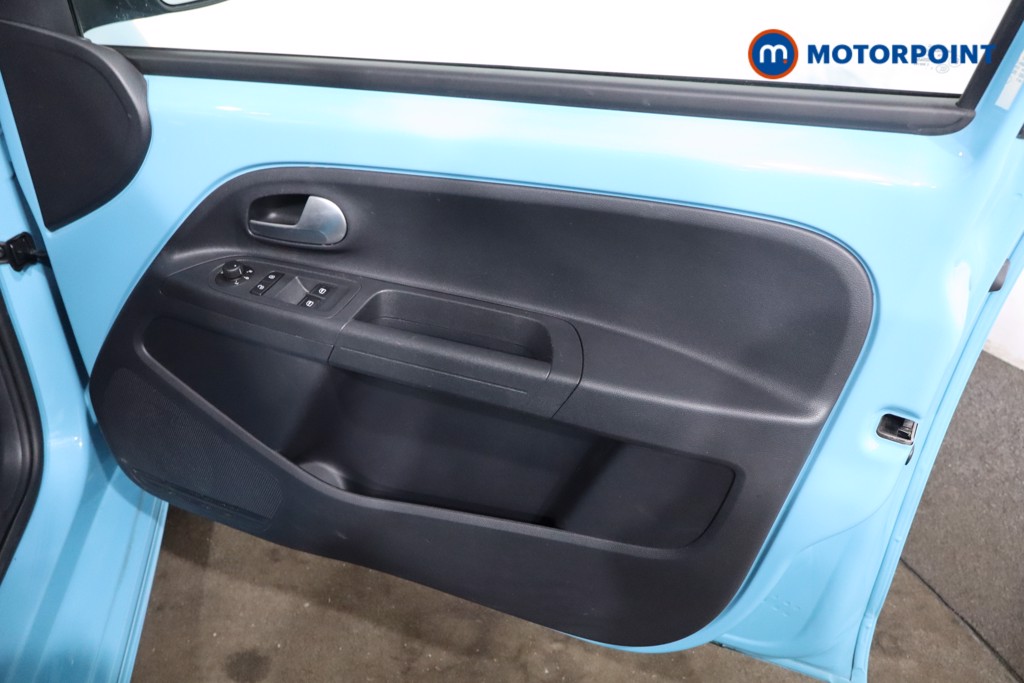 Volkswagen UP R-Line Manual Petrol Hatchback - Stock Number (1642336) - 20th supplementary image