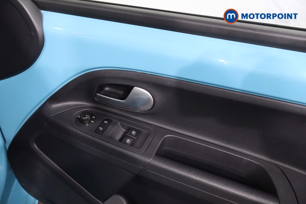 Volkswagen UP R-Line Manual Petrol Hatchback - Stock Number (1642336) - 21st supplementary image