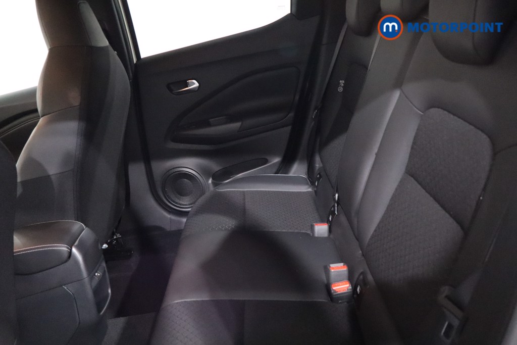 Nissan Juke N-Connecta Manual Petrol SUV - Stock Number (1642631) - 5th supplementary image