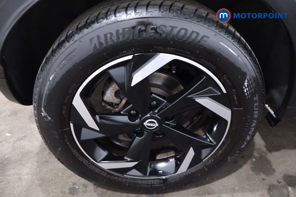 Nissan Juke N-Connecta Manual Petrol SUV - Stock Number (1642631) - 10th supplementary image