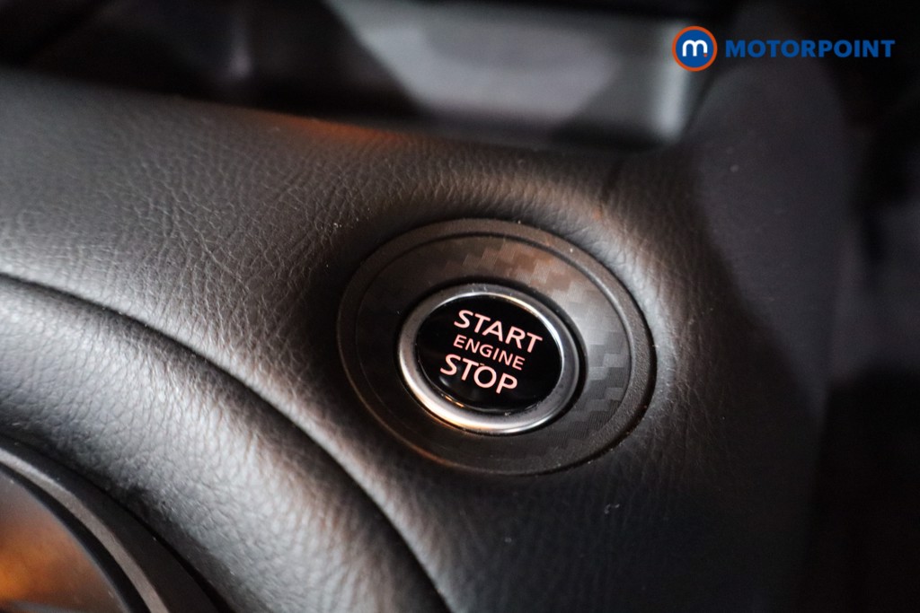 Nissan Juke N-Connecta Manual Petrol SUV - Stock Number (1642631) - 21st supplementary image