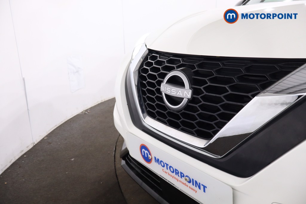 Nissan Juke N-Connecta Manual Petrol SUV - Stock Number (1642631) - 26th supplementary image