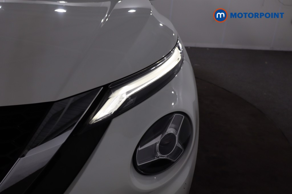 Nissan Juke N-Connecta Manual Petrol SUV - Stock Number (1642631) - 28th supplementary image