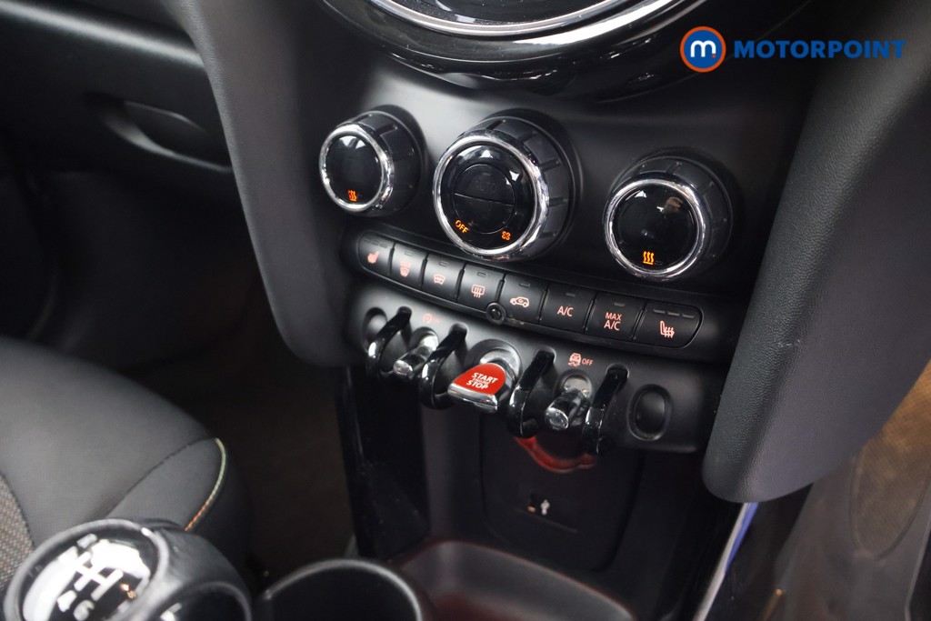 Mini Hatchback One Classic Manual Petrol Hatchback - Stock Number (1642777) - 6th supplementary image