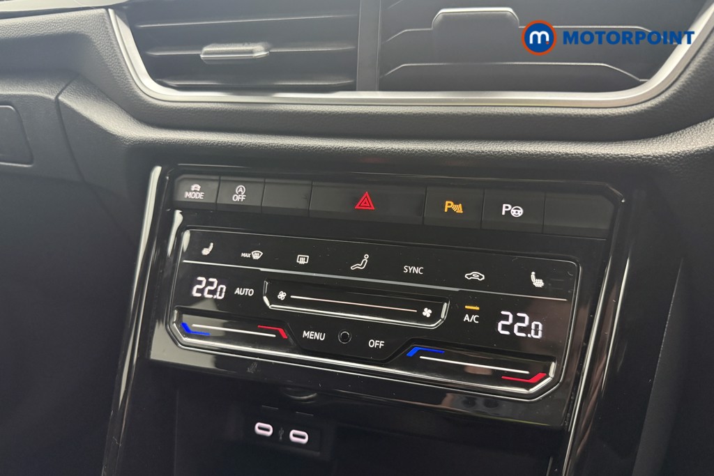 Volkswagen T-Roc R-Line Manual Diesel SUV - Stock Number (1642870) - 14th supplementary image
