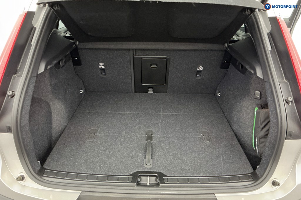 Volvo Xc40 Plus Automatic Petrol SUV - Stock Number (1642926) - 3rd supplementary image