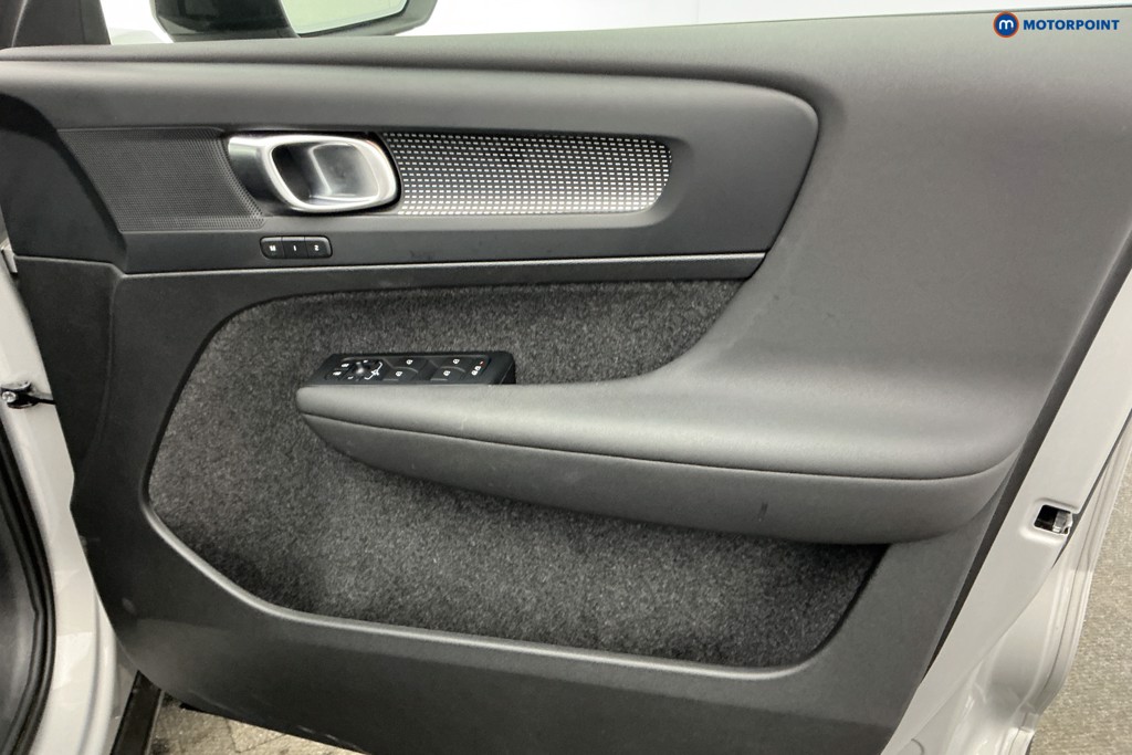 Volvo Xc40 Plus Automatic Petrol SUV - Stock Number (1642926) - 22nd supplementary image