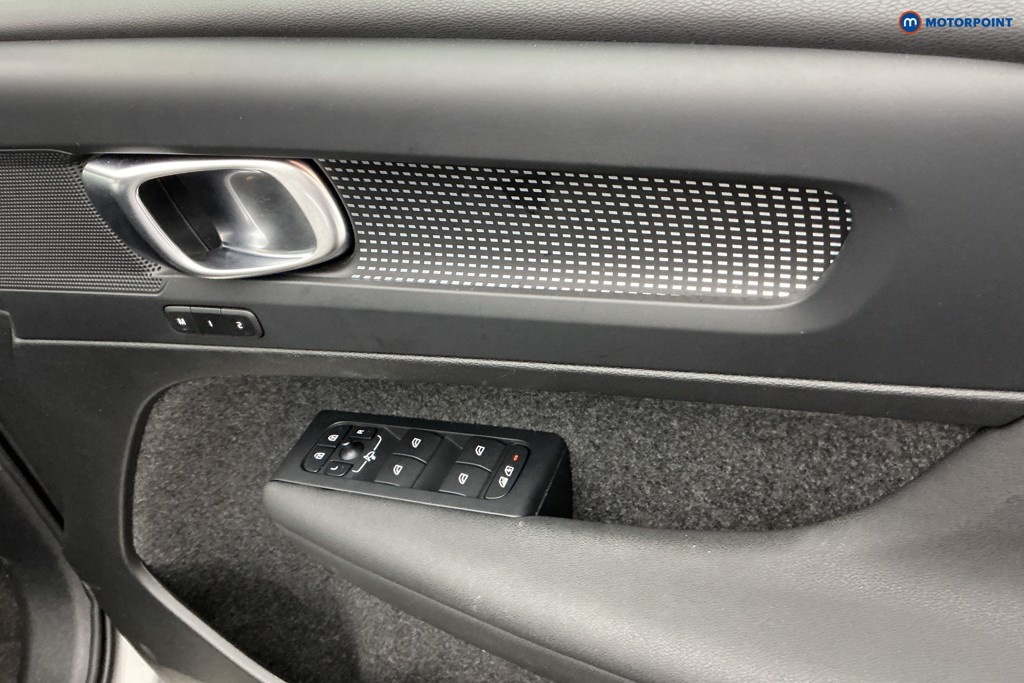 Volvo Xc40 Plus Automatic Petrol SUV - Stock Number (1642926) - 23rd supplementary image