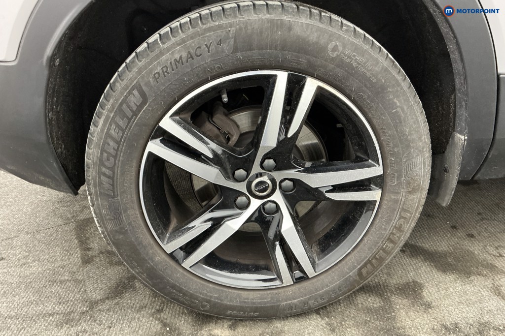 Volvo Xc40 Plus Automatic Petrol SUV - Stock Number (1642926) - 32nd supplementary image