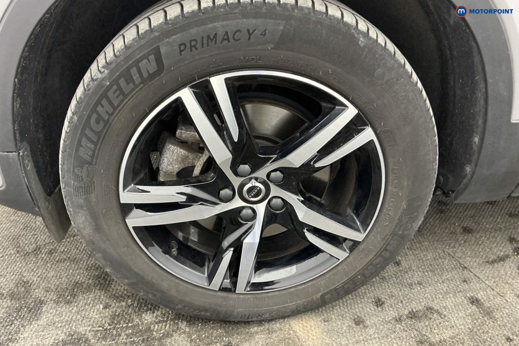 Volvo Xc40 Plus Automatic Petrol SUV - Stock Number (1642926) - 34th supplementary image