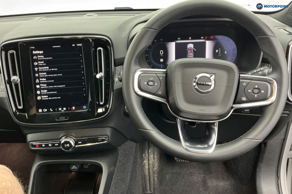 Volvo Xc40 Plus Automatic Petrol SUV - Stock Number (1642926) - 1st supplementary image
