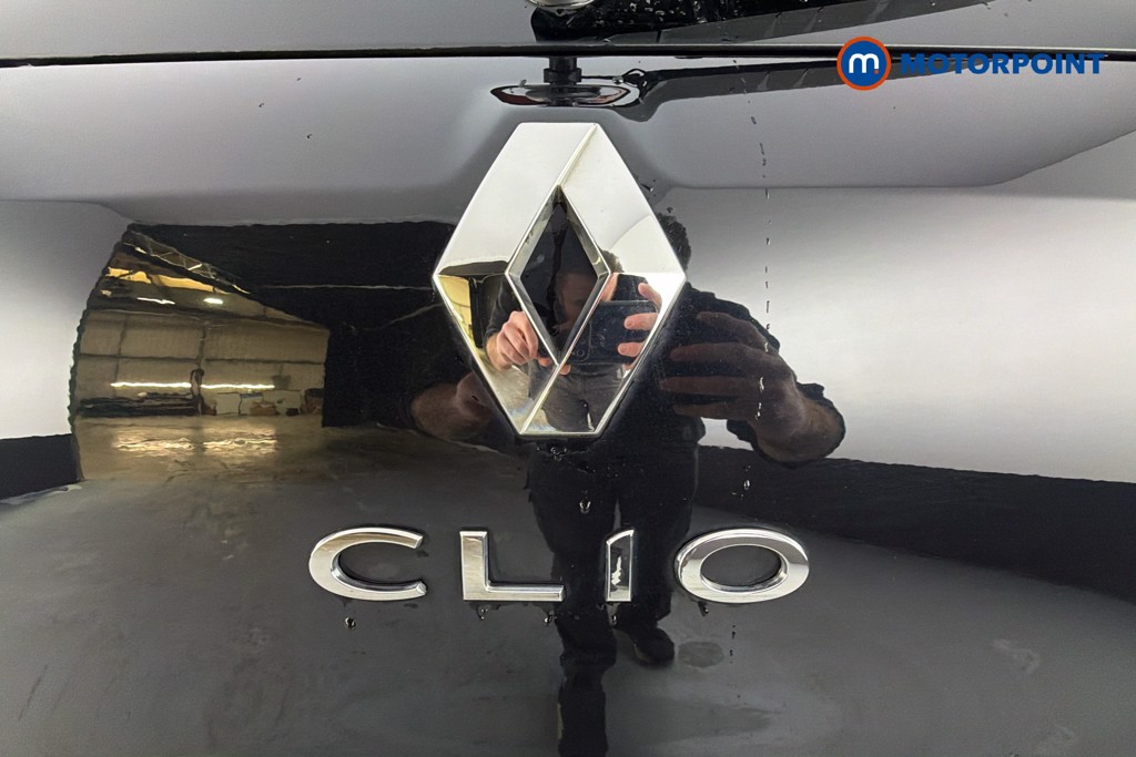 Renault Clio Iconic Manual Petrol Hatchback - Stock Number (1619145) - 37th supplementary image