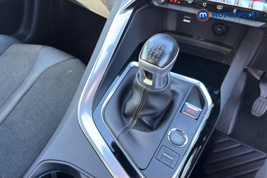 Peugeot 3008 Gt Line Premium Manual Petrol SUV - Stock Number (1622237) - 15th supplementary image