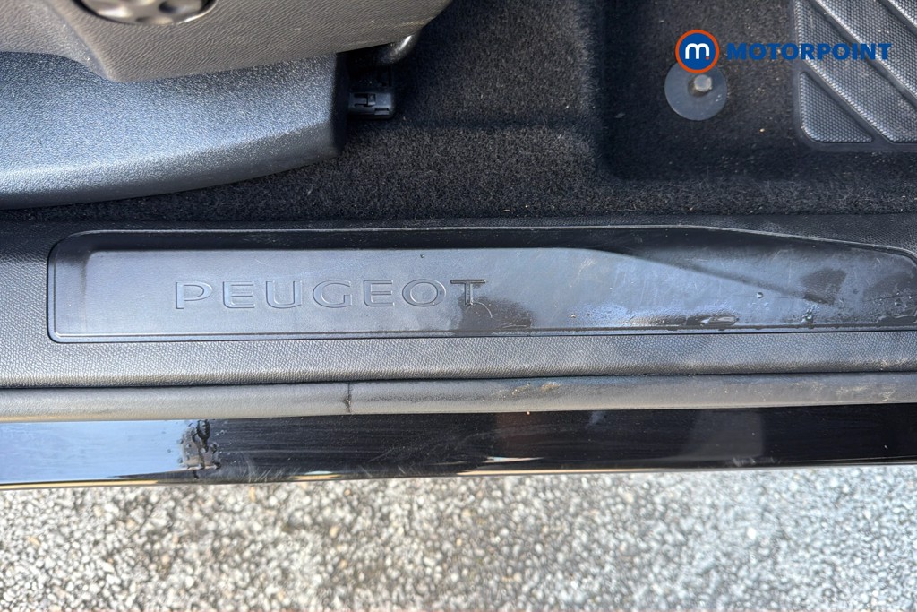 Peugeot 3008 Gt Line Premium Manual Petrol SUV - Stock Number (1622237) - 27th supplementary image