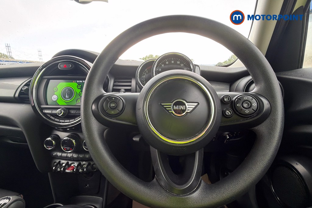 Mini Hatchback Cooper Classic Manual Petrol Hatchback - Stock Number (1625600) - 5th supplementary image
