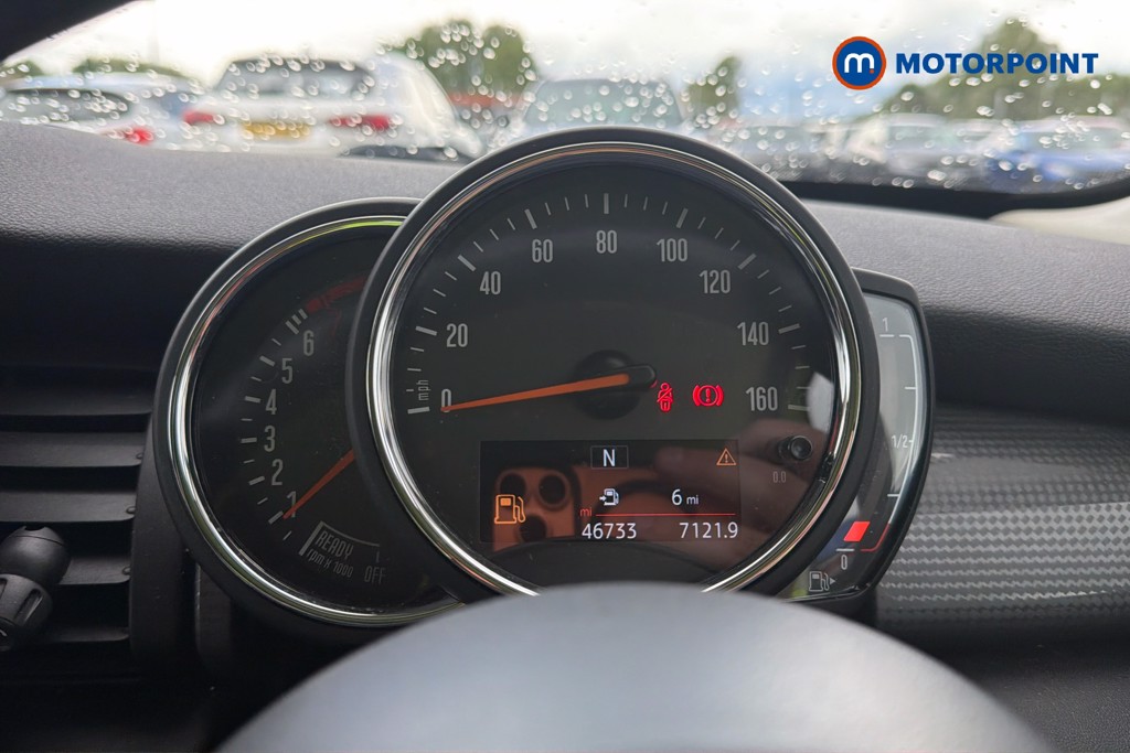Mini Hatchback Cooper Classic Manual Petrol Hatchback - Stock Number (1625600) - 8th supplementary image