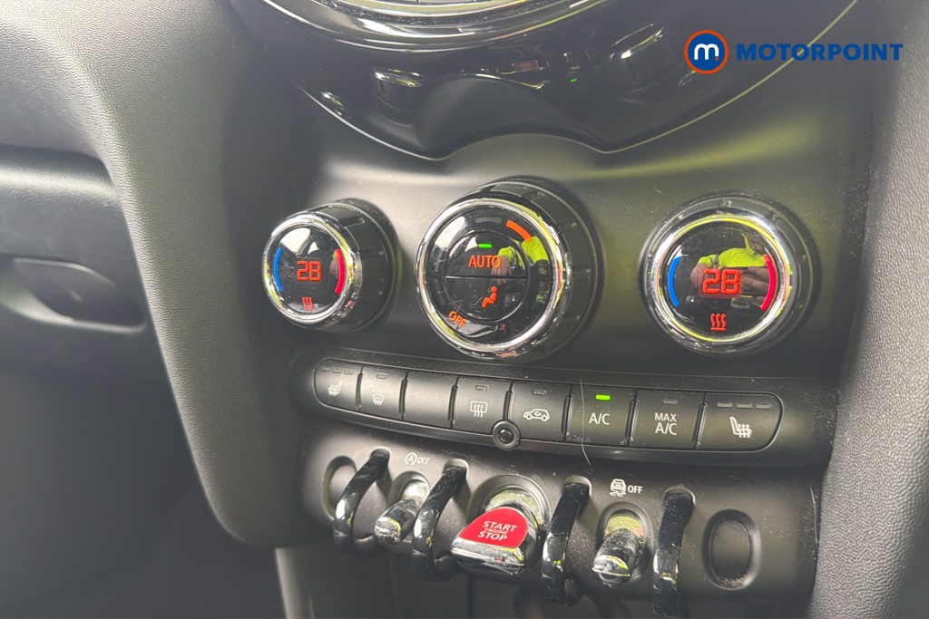 Mini Hatchback Cooper Classic Manual Petrol Hatchback - Stock Number (1625600) - 12th supplementary image