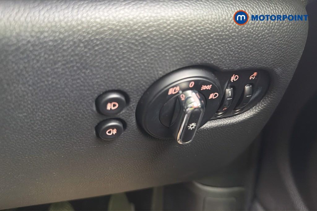 Mini Hatchback Cooper Classic Manual Petrol Hatchback - Stock Number (1625600) - 18th supplementary image