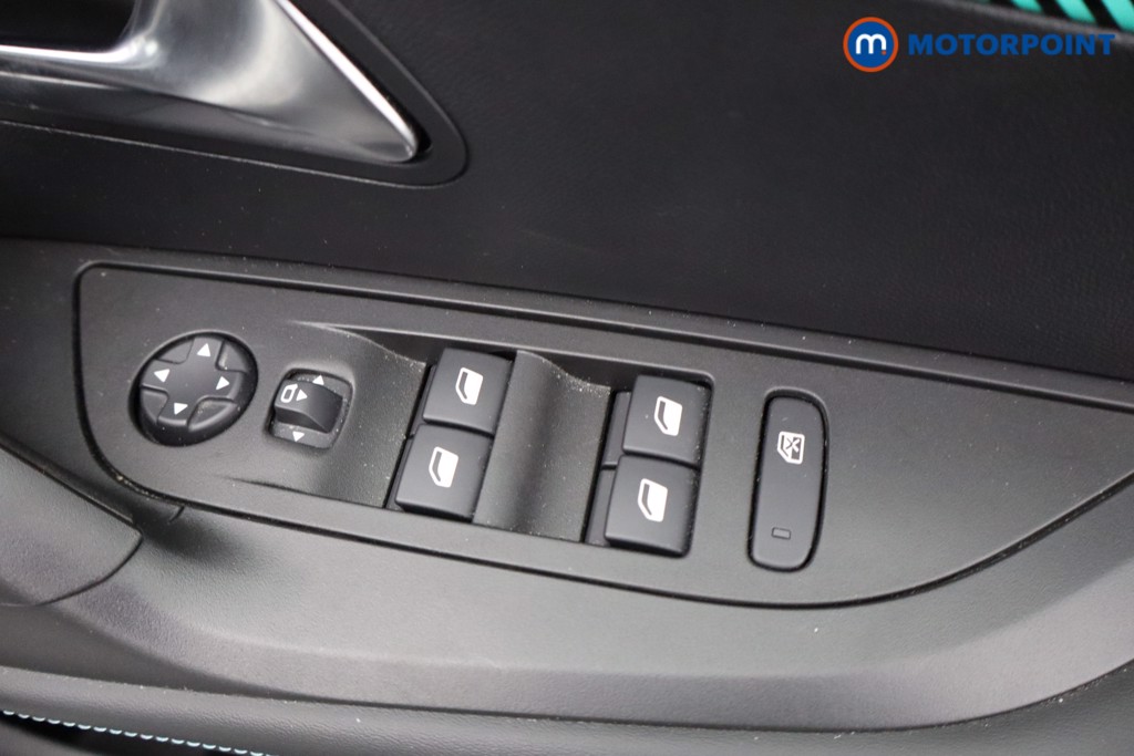 Peugeot 2008 Allure Premium-Plus Automatic Electric SUV - Stock Number (1628563) - 3rd supplementary image