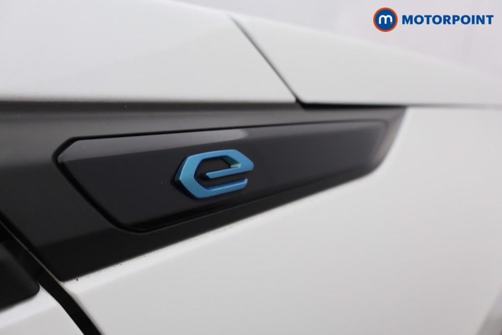 Peugeot 2008 Allure Premium-Plus Automatic Electric SUV - Stock Number (1628563) - 30th supplementary image