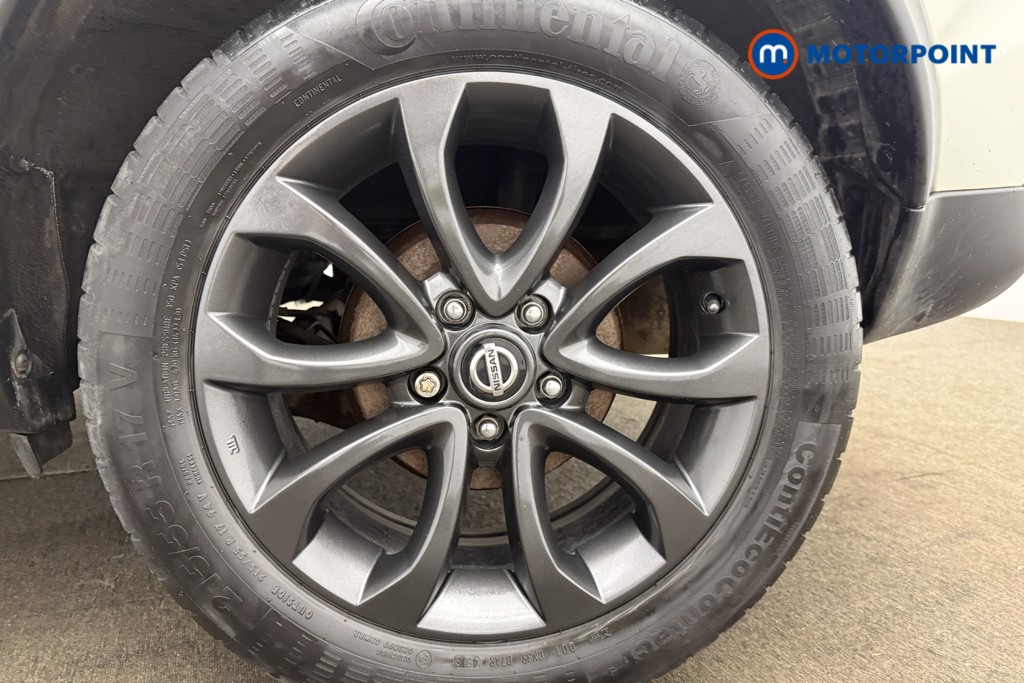 Nissan Juke Tekna Manual Petrol SUV - Stock Number (1629010) - 13th supplementary image