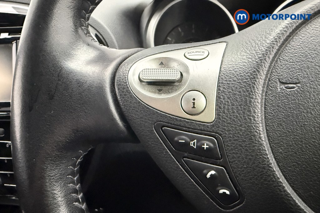 Nissan Juke Tekna Manual Petrol SUV - Stock Number (1629010) - 14th supplementary image