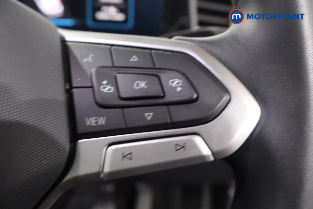 Volkswagen Passat Life Automatic Petrol Plug-In Hybrid Estate - Stock Number (1632899) - 17th supplementary image