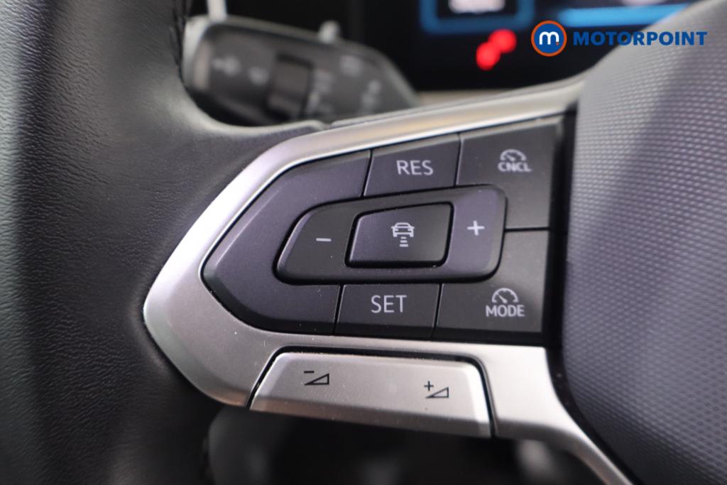 Volkswagen Passat Life Automatic Petrol Plug-In Hybrid Estate - Stock Number (1632899) - 18th supplementary image
