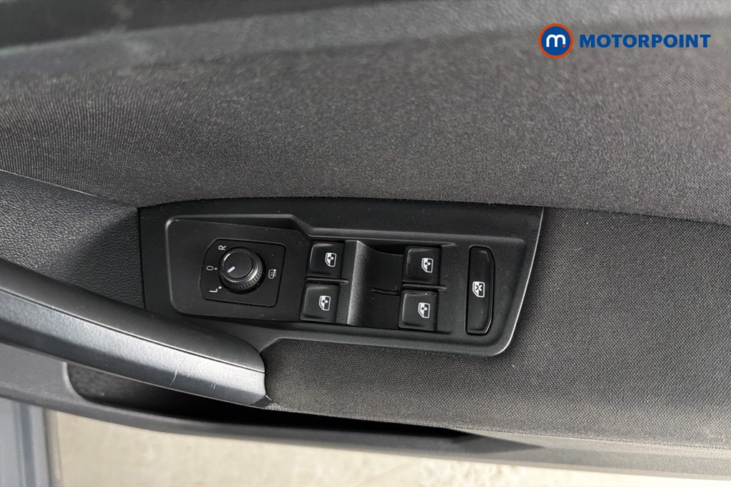 Volkswagen Tiguan Life Automatic Diesel SUV - Stock Number (1633232) - 20th supplementary image