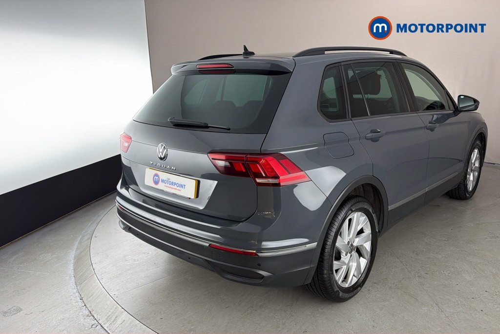 Volkswagen Tiguan Life Automatic Diesel SUV - Stock Number (1633232) - 38th supplementary image