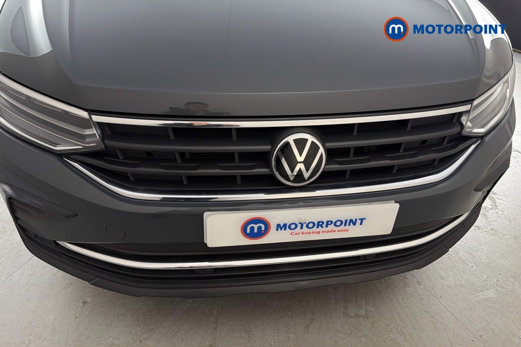 Volkswagen Tiguan Life Automatic Diesel SUV - Stock Number (1633232) - 45th supplementary image