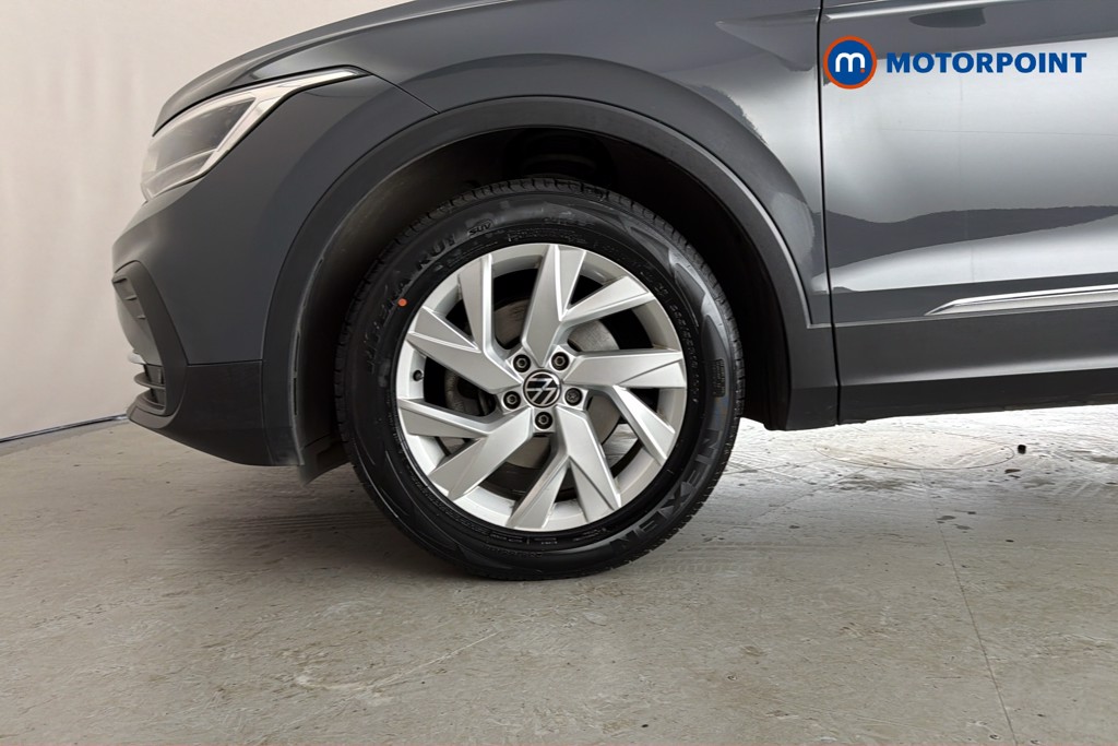 Volkswagen Tiguan Life Automatic Diesel SUV - Stock Number (1633232) - 47th supplementary image