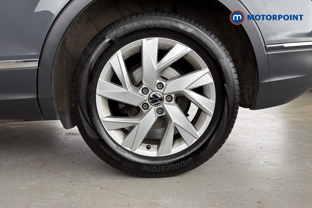 Volkswagen Tiguan Life Automatic Diesel SUV - Stock Number (1633232) - 48th supplementary image