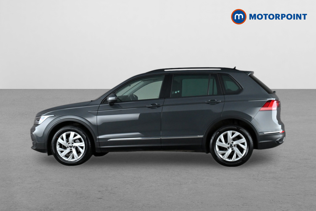 Volkswagen Tiguan Life Automatic Diesel SUV - Stock Number (1633232) - Passenger side