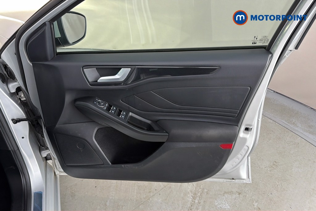 Ford Focus St-Line X Automatic Petrol Estate - Stock Number (1634067) - 19th supplementary image