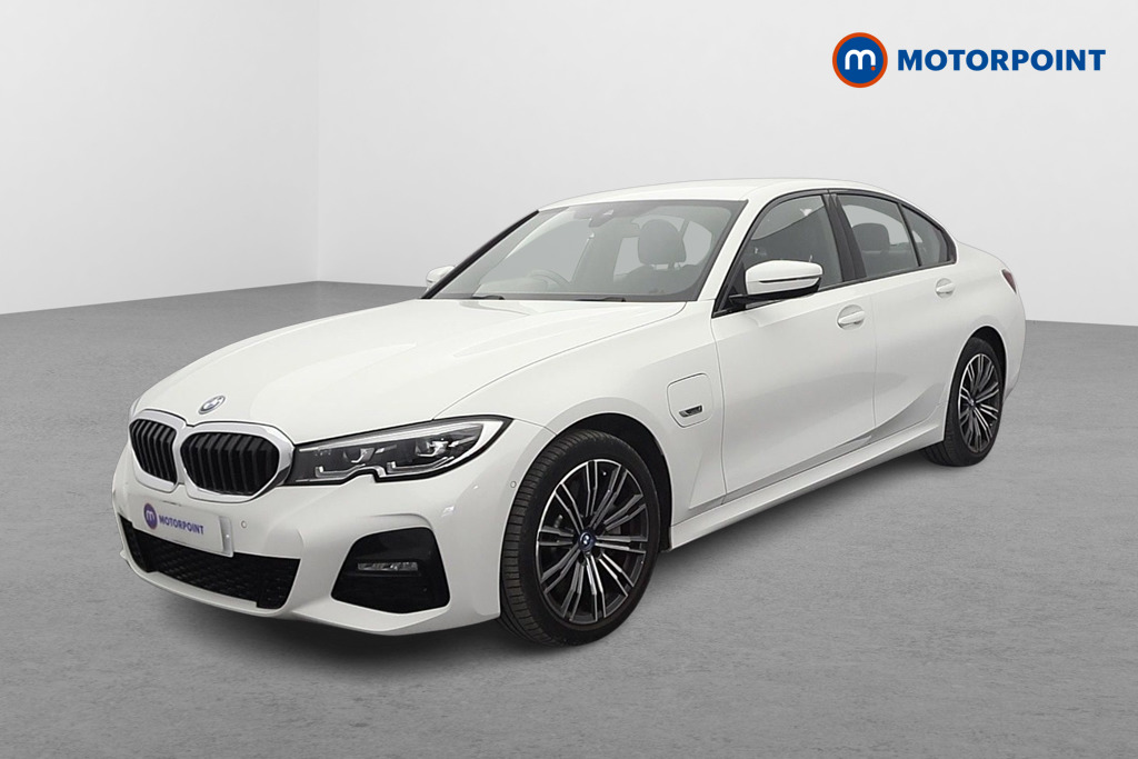 BMW 3 Series M Sport Automatic Petrol Plug-In Hybrid Saloon - Stock Number (1634348) - Passenger side front corner
