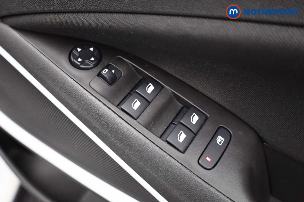 Vauxhall Crossland X Griffin Manual Petrol SUV - Stock Number (1634747) - 3rd supplementary image