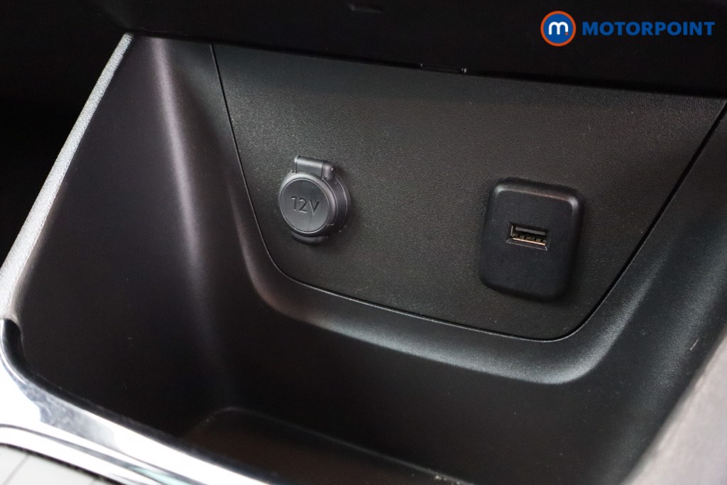Vauxhall Crossland X Griffin Manual Petrol SUV - Stock Number (1634747) - 11th supplementary image