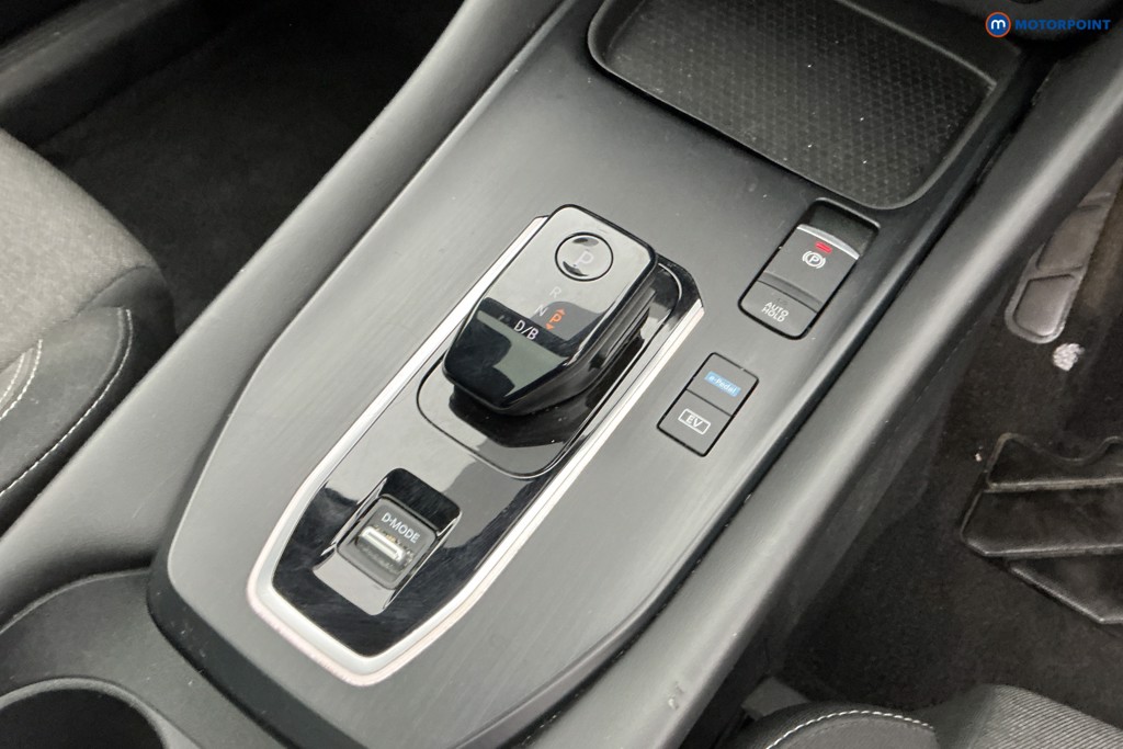 Nissan Qashqai N-Connecta Automatic Petrol-Electric Hybrid SUV - Stock Number (1635149) - 15th supplementary image