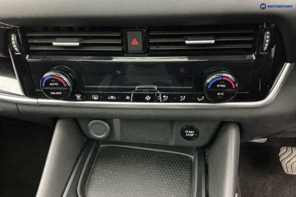 Nissan Qashqai N-Connecta Automatic Petrol-Electric Hybrid SUV - Stock Number (1635149) - 16th supplementary image