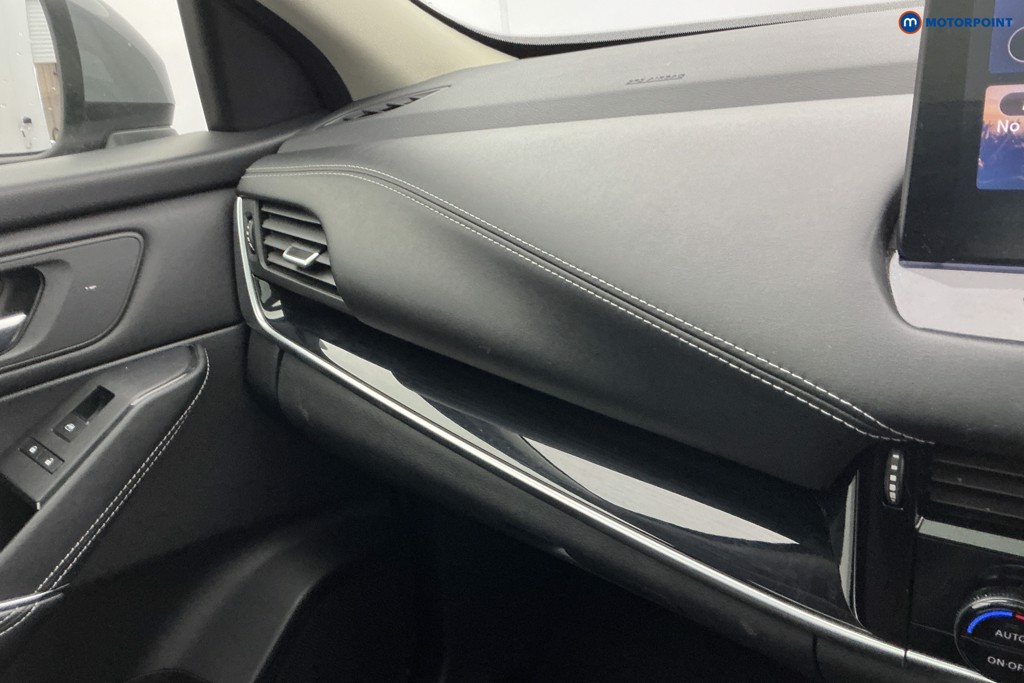 Nissan Qashqai N-Connecta Automatic Petrol-Electric Hybrid SUV - Stock Number (1635149) - 17th supplementary image