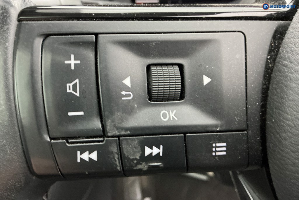 Nissan Qashqai N-Connecta Automatic Petrol-Electric Hybrid SUV - Stock Number (1635149) - 19th supplementary image